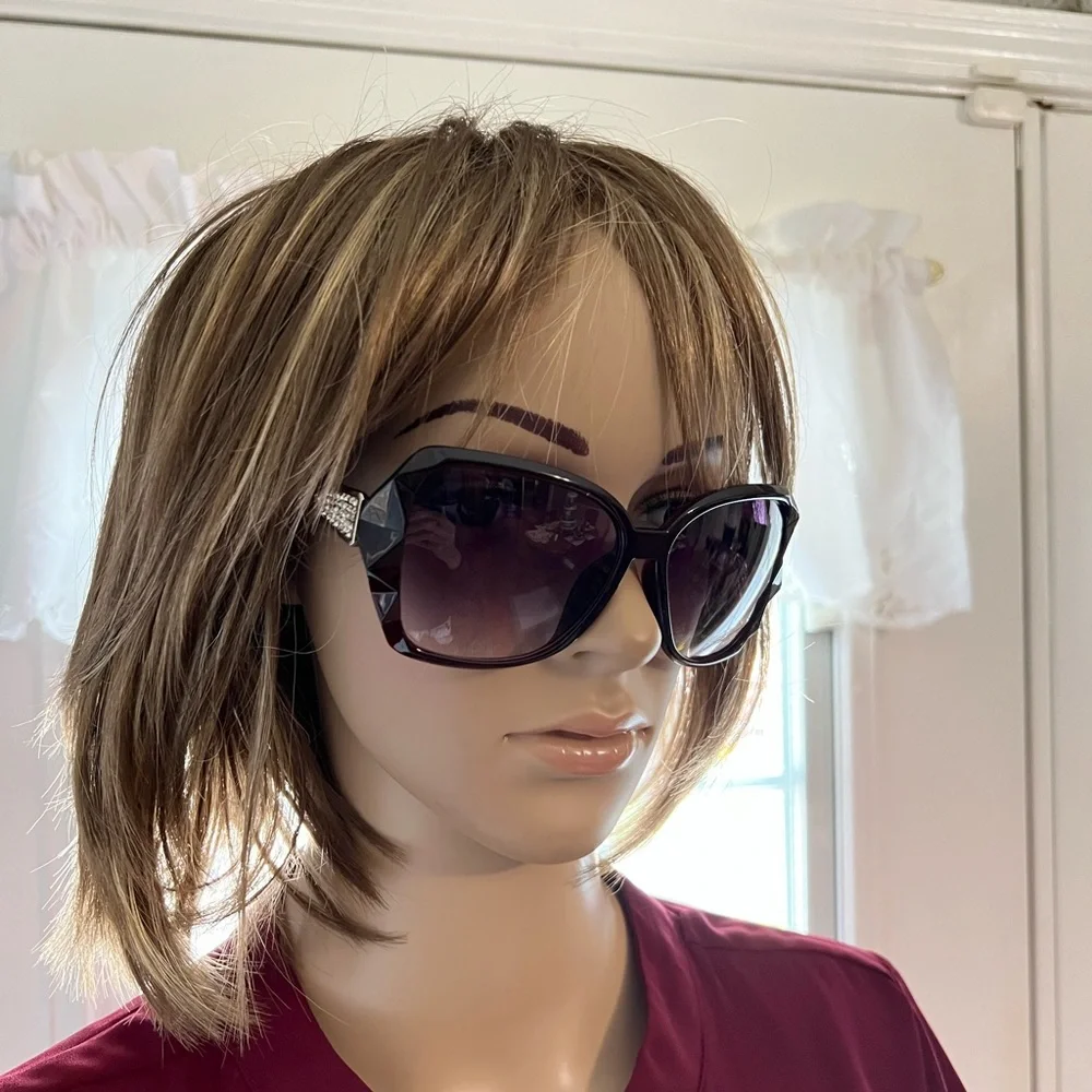 Oversized Sunglasses‎ W/ 3D edges on frames & Silver Tone accents NEW